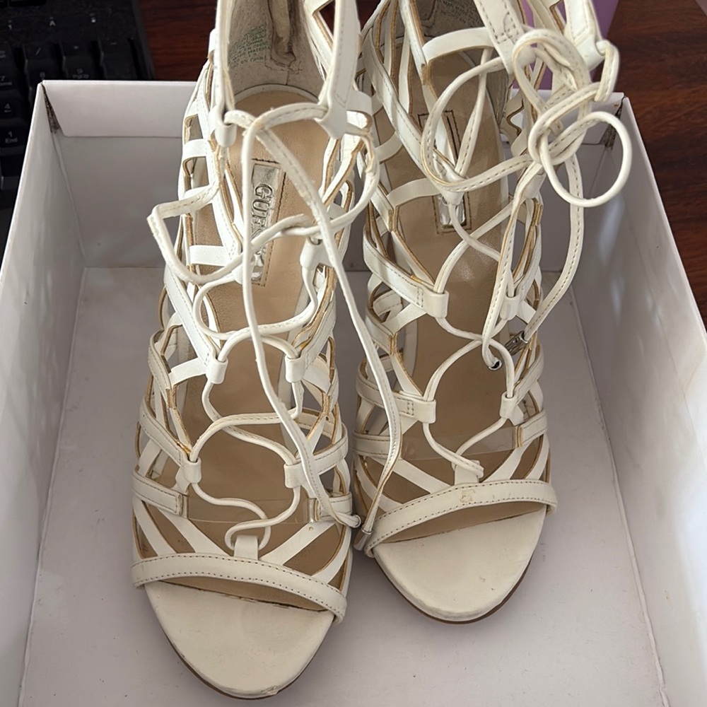 * HOST PICK * GUESS White Cage Heels - Picture 2 of 5